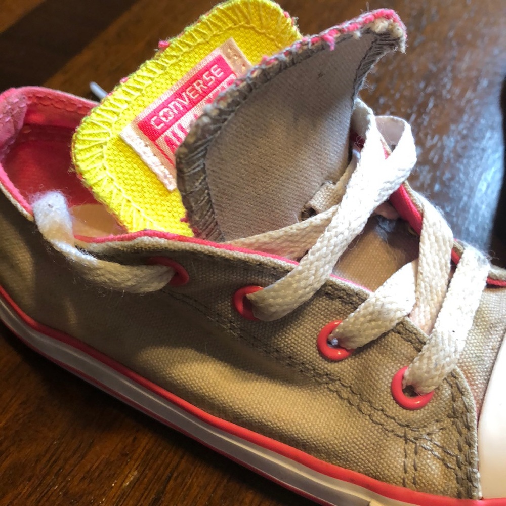Children’s converse - Picture 6 of 6